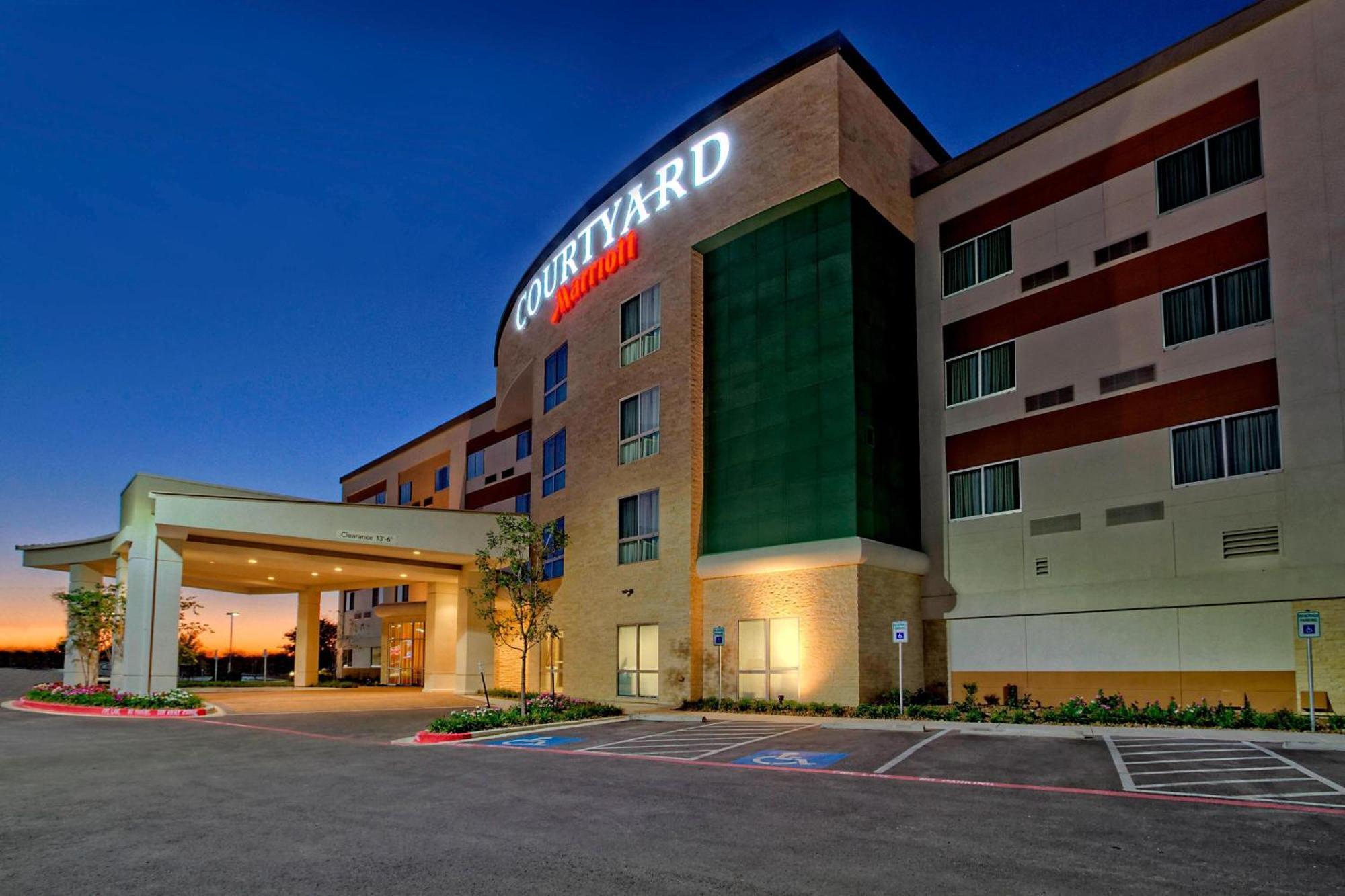 Courtyard By Marriott San Marcos Exterior foto